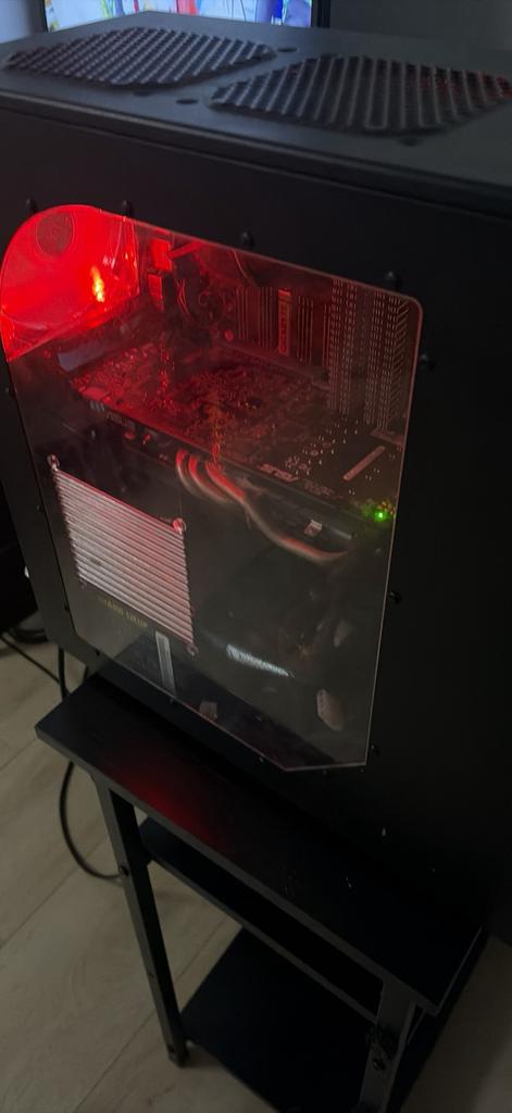 Gaming pc, Computers en Software, Desktop Pc's, Ophalen, Met monitor, 8 GB, Zo goed als nieuw