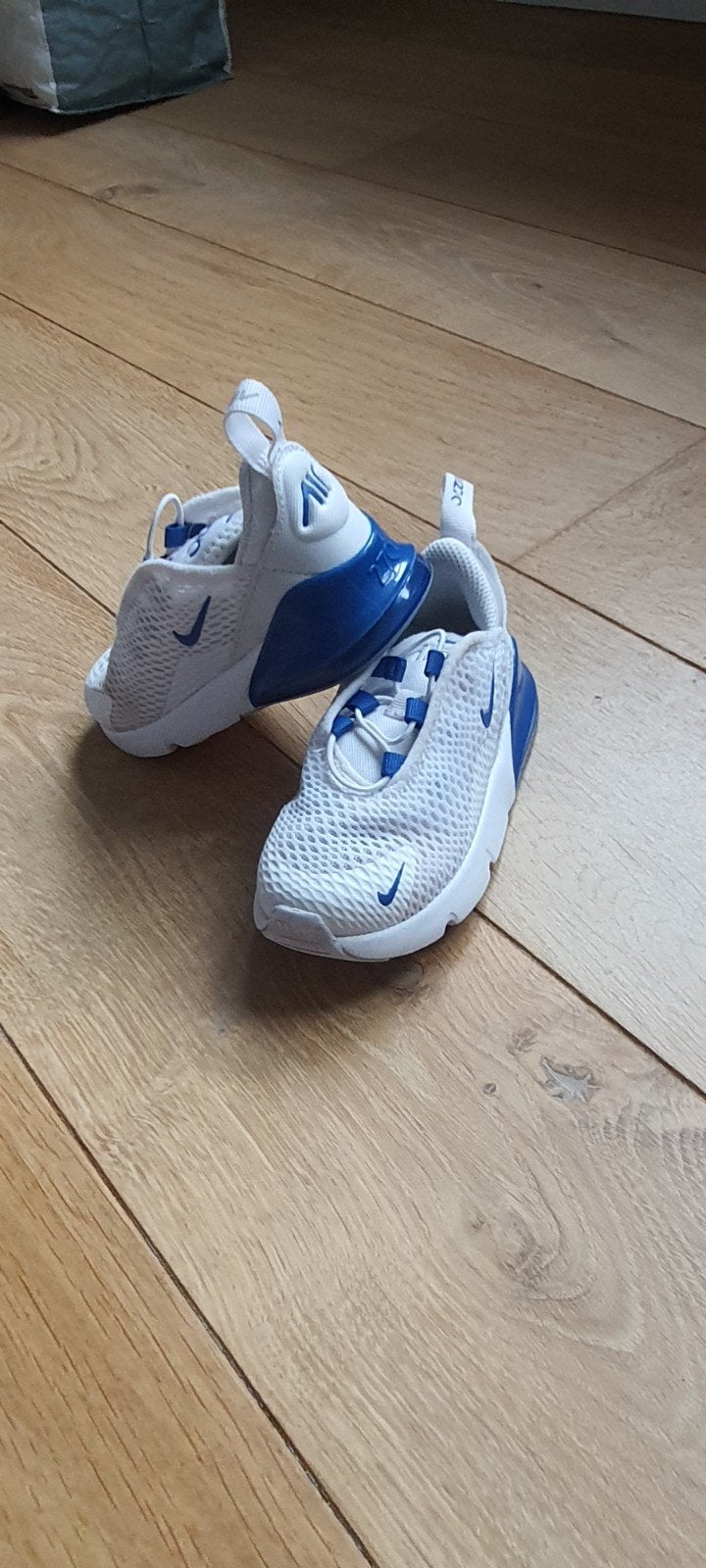 Nike air 270 Enfant, Enfants & Bébés, Enlèvement, Comme neuf, Nike Air