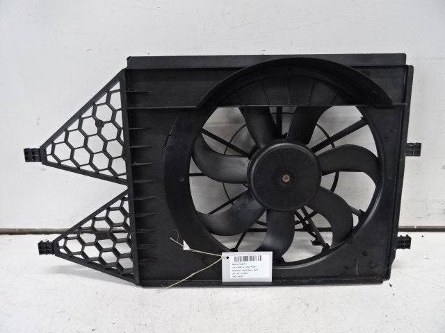 VENTILATEUR RADIATEUR MOTEUR Fabia III (NJ3) (6R0959455E), Utilisé, Skoda