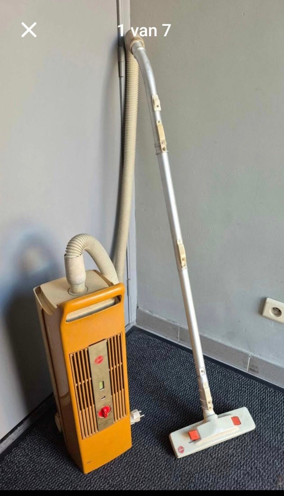 vintage 50 jaar oud stofzuiger Hoover, Enlèvement ou Envoi, Aspirateur balai, Utilisé, Convient aux sols durs