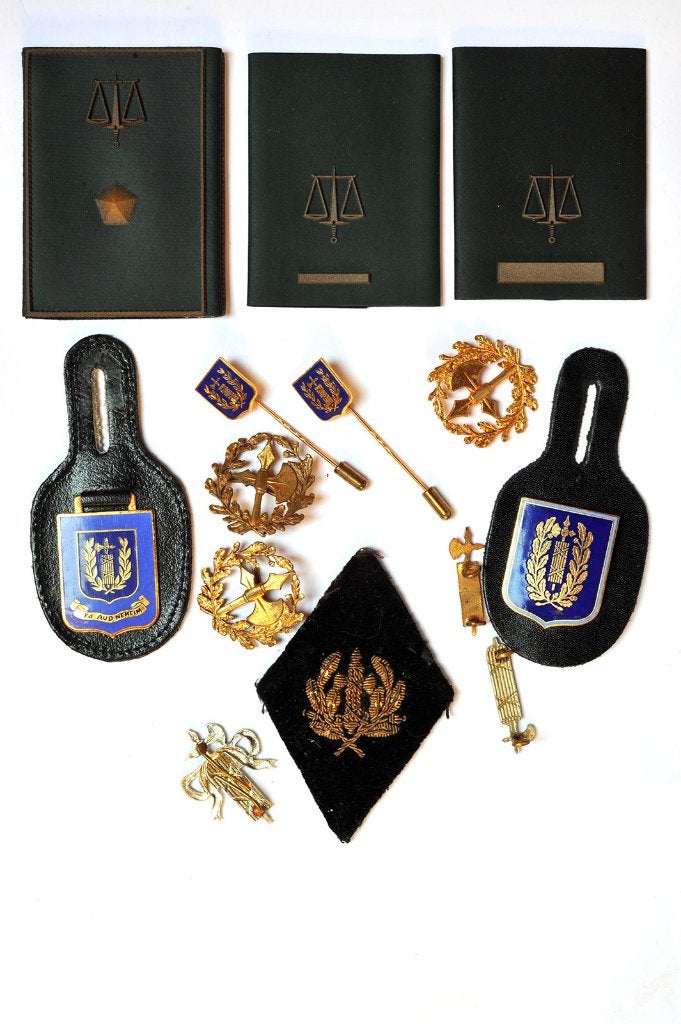 Krijgsgerecht belgisch leger - Diverse, Verzamelen, Militaria | Algemeen, Verzenden, Landmacht, Embleem of Badge