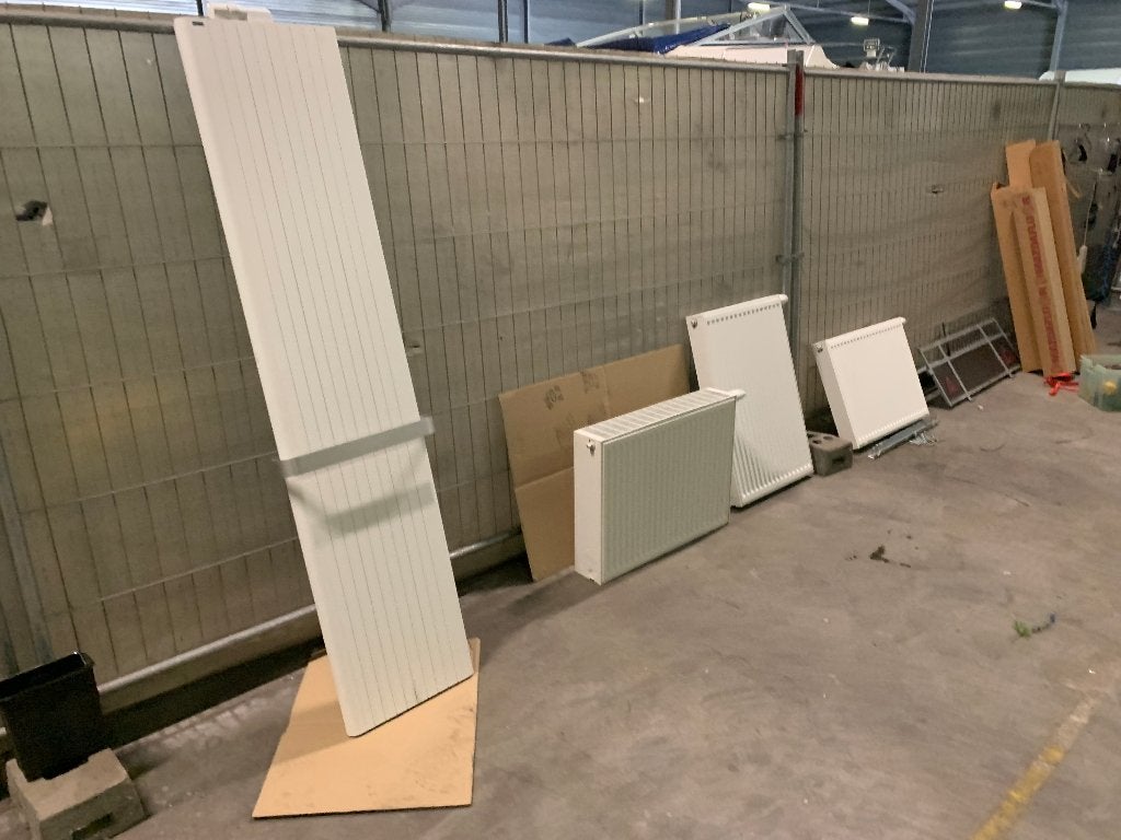 4 ST RADIATOREN, Enlèvement, Comme neuf