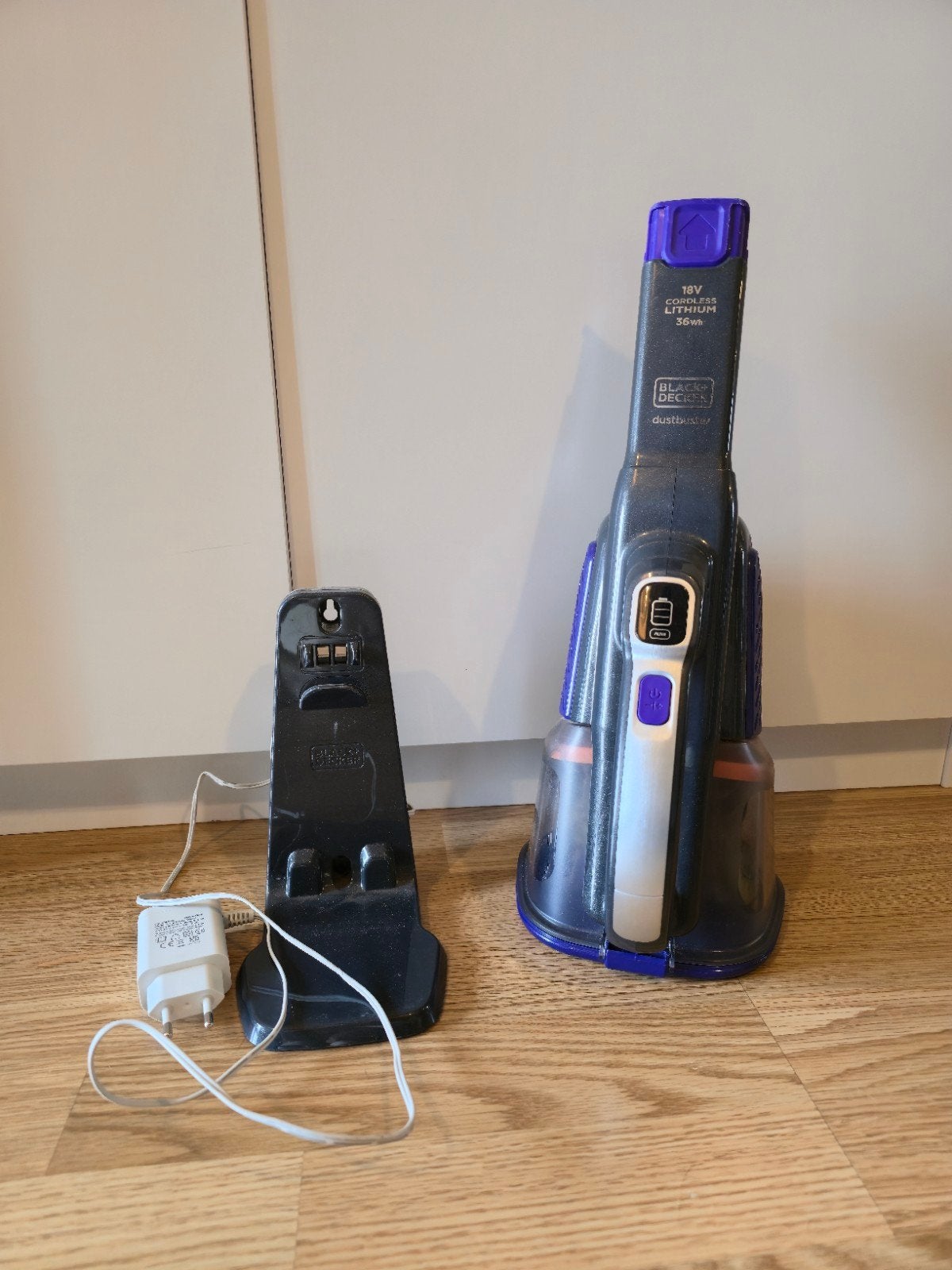 BLACK+DECKER KRUIMELDIEF, Elektronische apparatuur, Stofzuigers, Ophalen, Kruimeldief