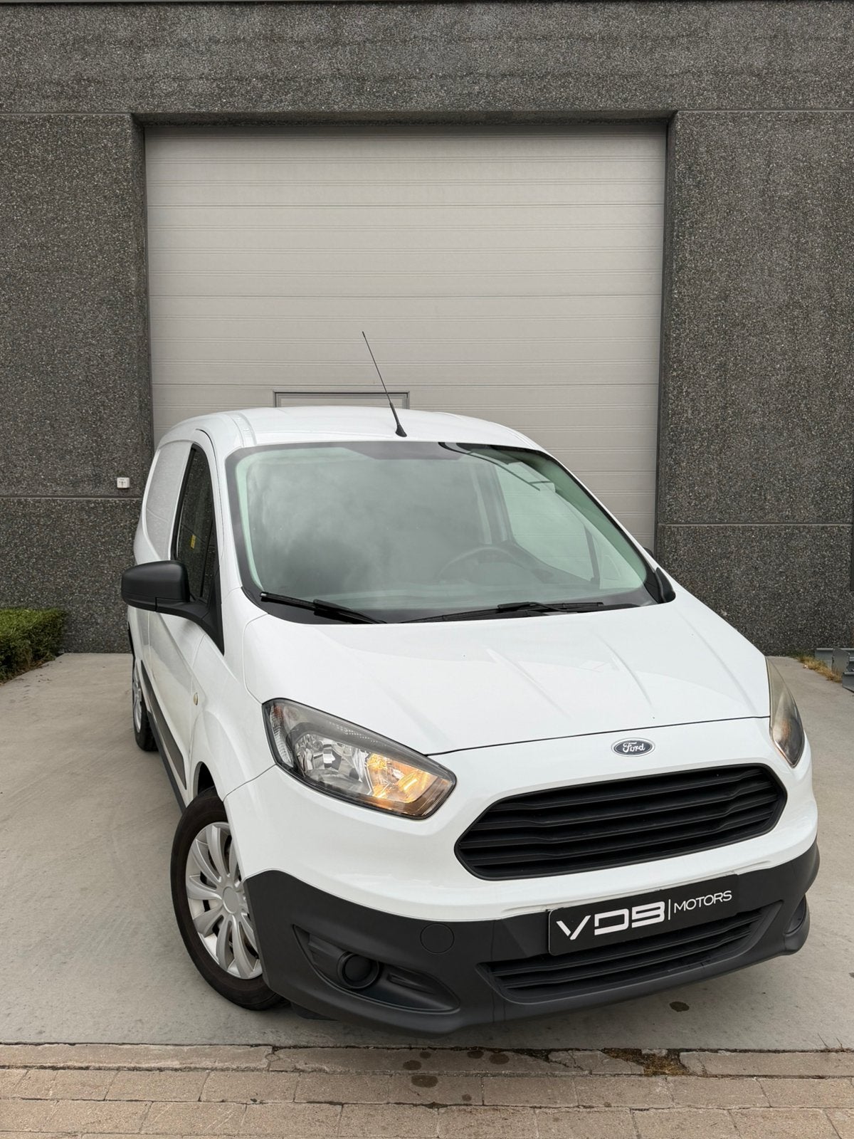Ford Transit courier 1.0 Benzin, Autos, Euro 5, Achat, 4 portes, Entreprise