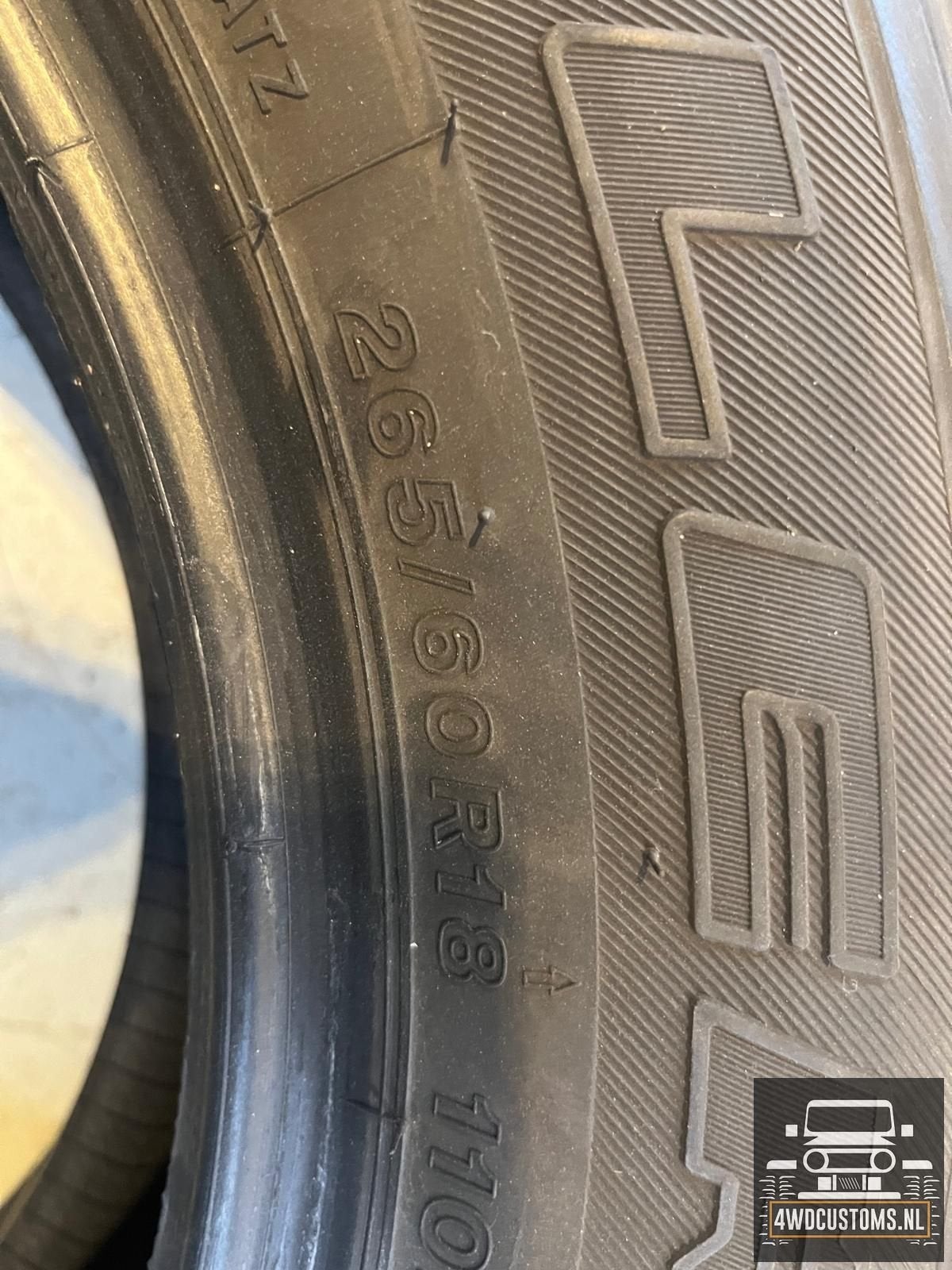 Banden bridstone dueller 265/60/R18  € 80 per band, Auto-onderdelen, Gebruikt, -, -, Banden en Velgen