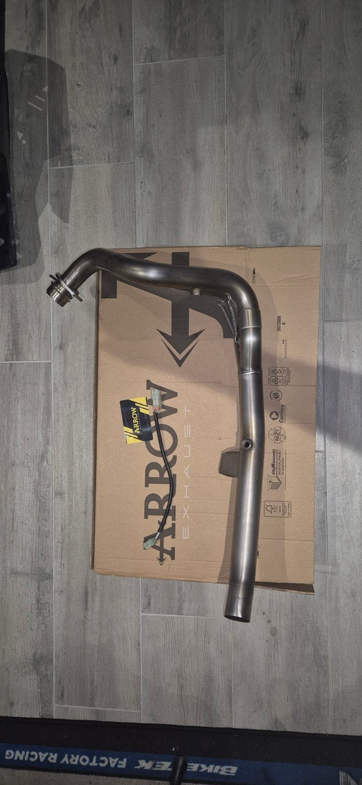 Echappement Arrow yamaha T7, Autos : Pièces & Accessoires, Enlèvement