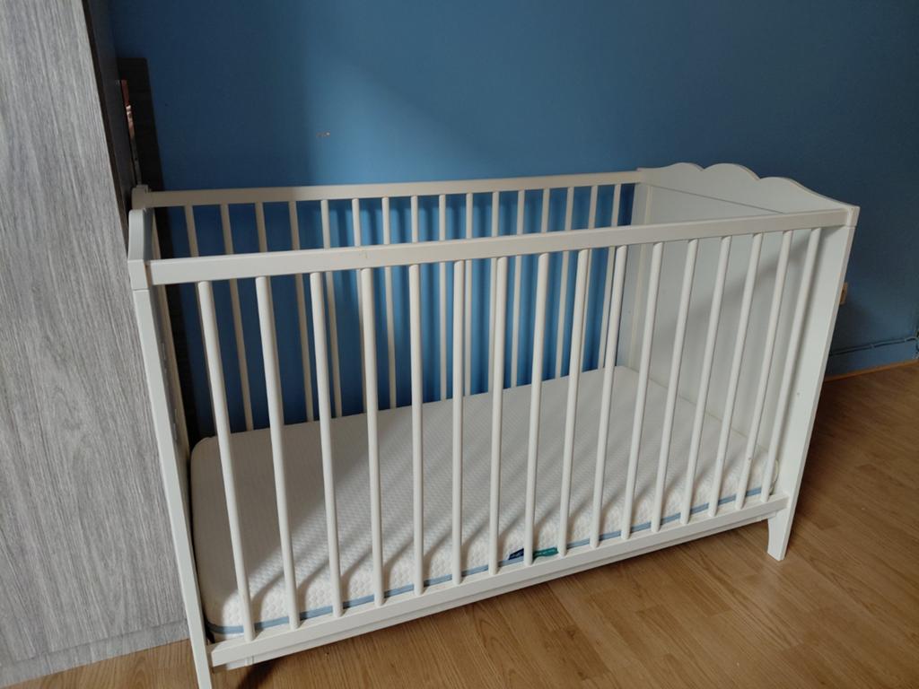 Babybedje met matras, Kinderen en Baby's, Ophalen, Matras