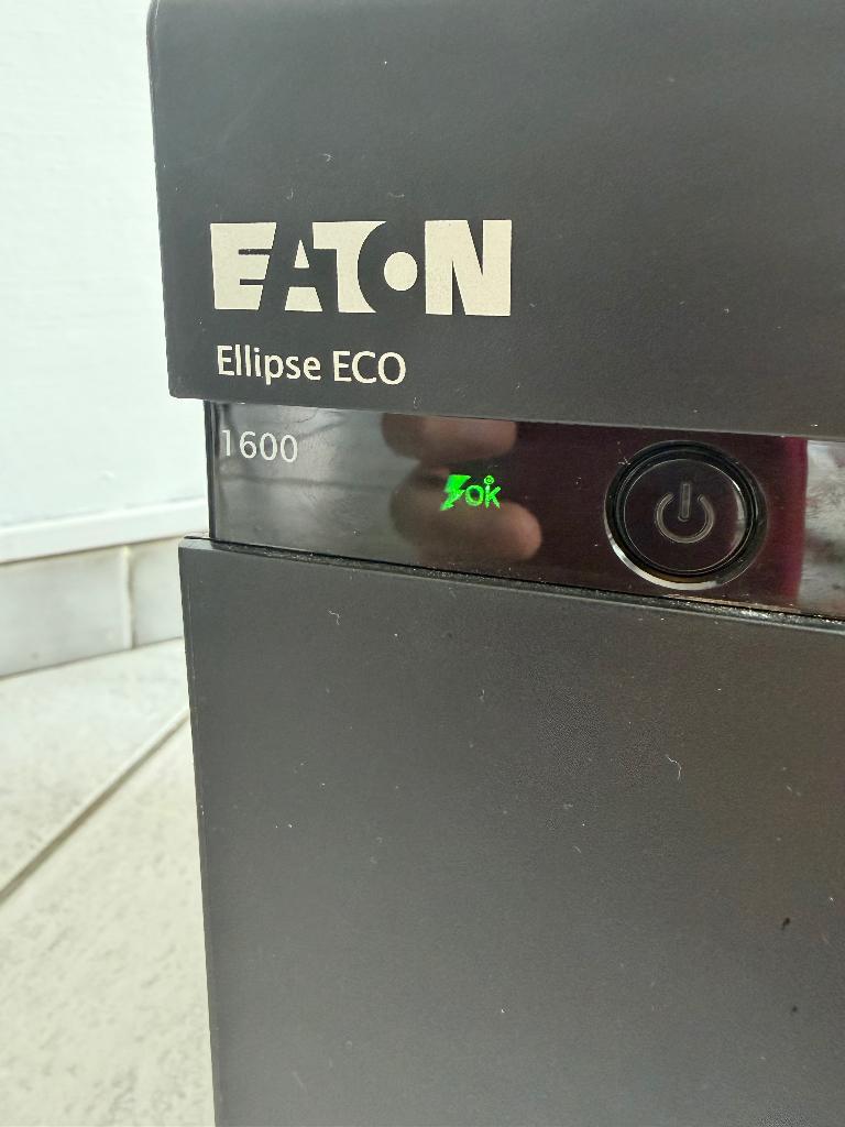Onduleur Eaton Ellipse ECO 1600VA USB FR, Enlèvement, Utilisé, Autres types