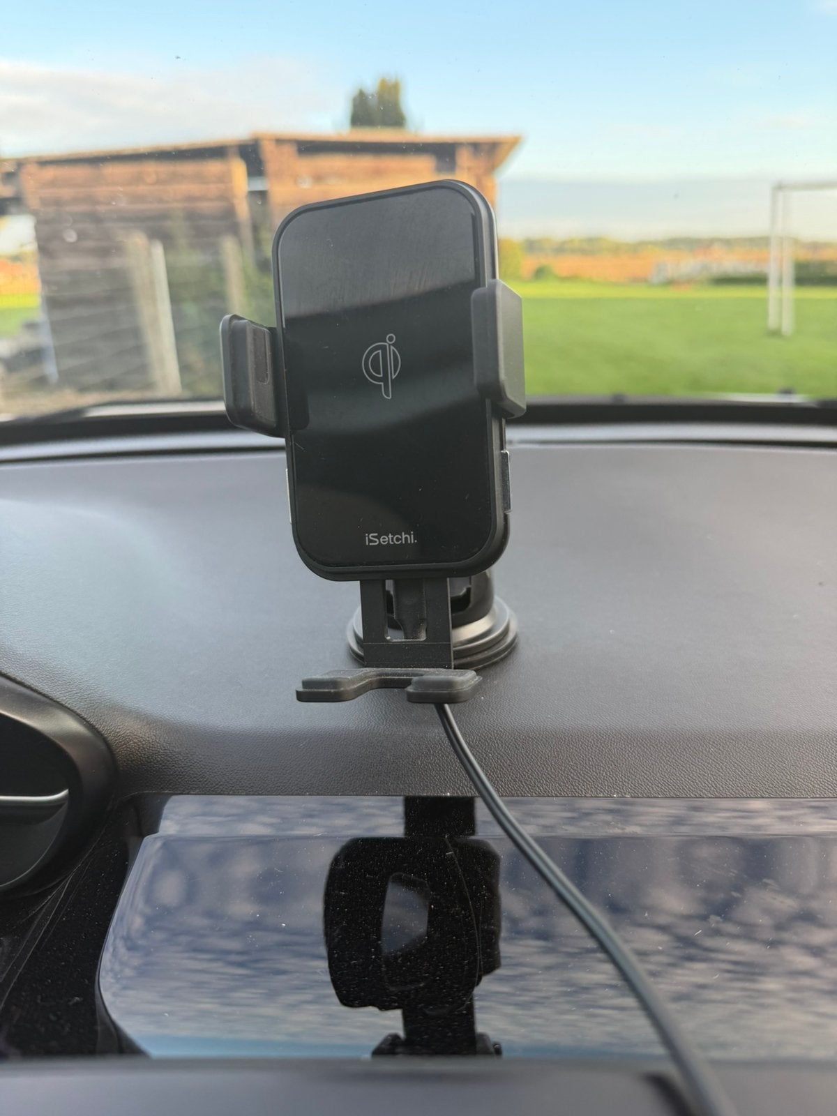 Telefoonhouder: draadloos opladen, Ophalen of Verzenden, Zo goed als nieuw, Auto