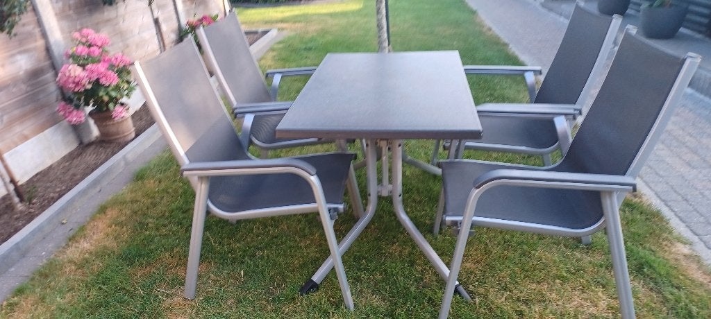 tafel en stoelen, Tuin en Terras, Ophalen, Gebruikt, Aluminium, Stapelbaar