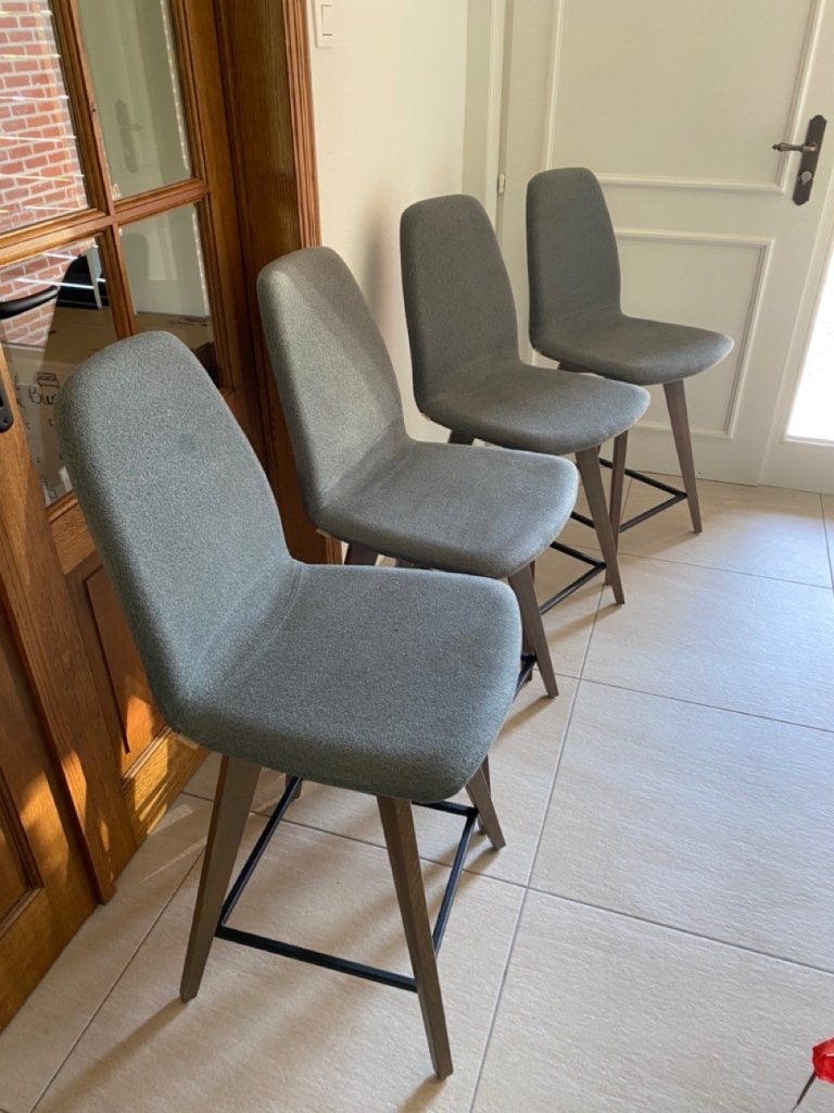 4 barstoelen van Moods, Ophalen, Gebruikt, 60 tot 90 cm, Hout