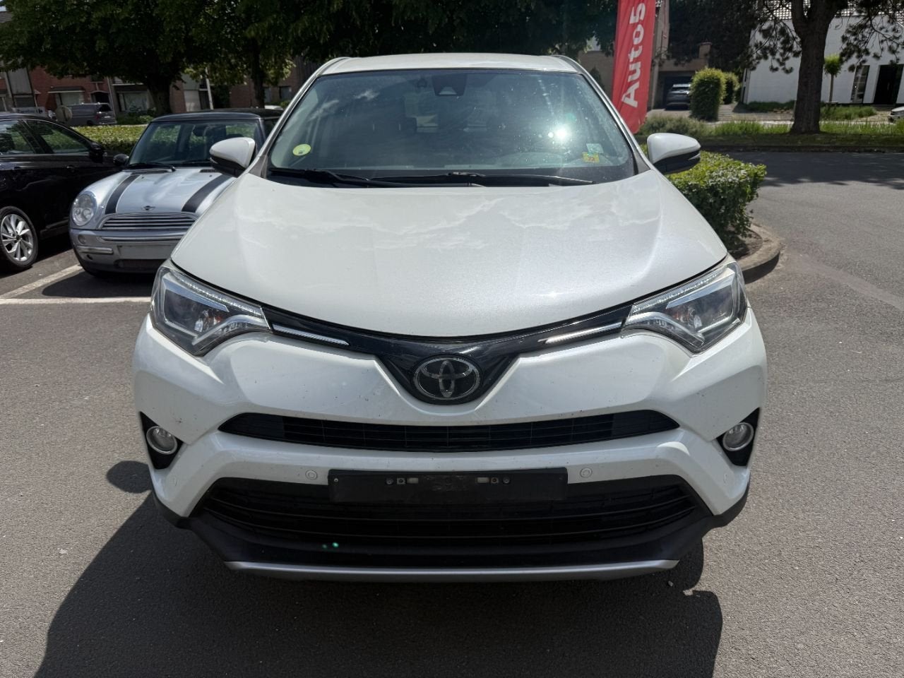 Toyota RAV4 D4D TREKHAAK 2000KG (bj 2017), Voorwielaandrijving, Stof, Euro 6, https://public.car-pass.be/vhr/e5462d58-98c6-4397-9ecc-a28b455e9454