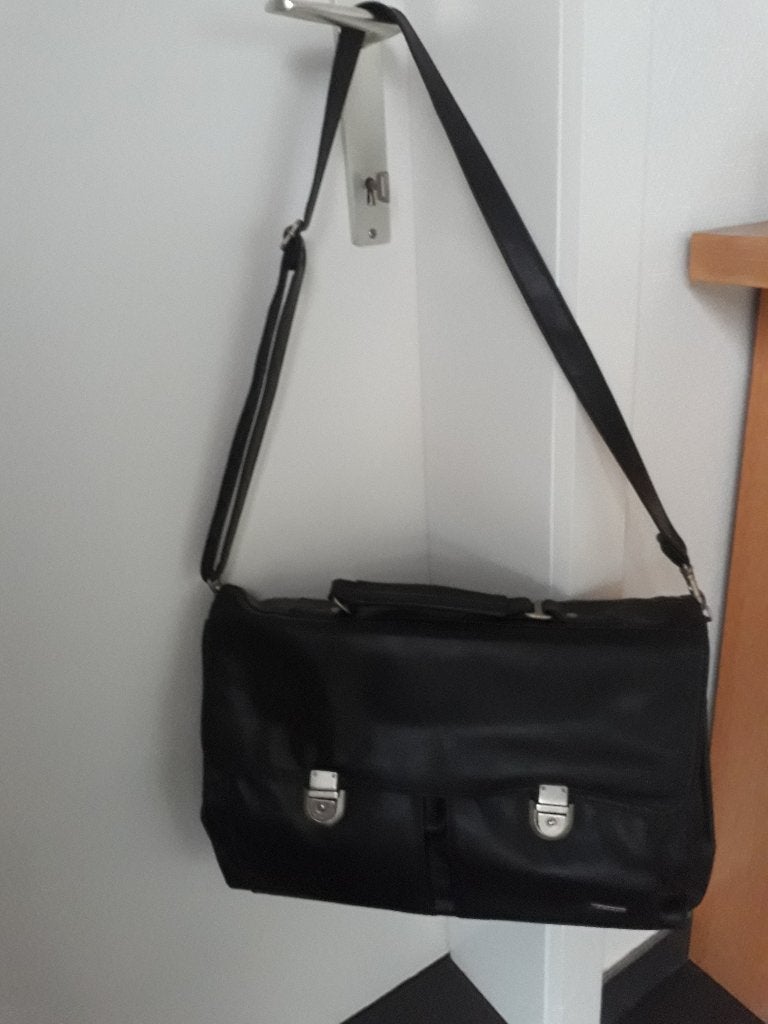 zwarte boekentas, Ophalen, 30 tot 40 cm, Zwart, Aktetas of Boekentas
