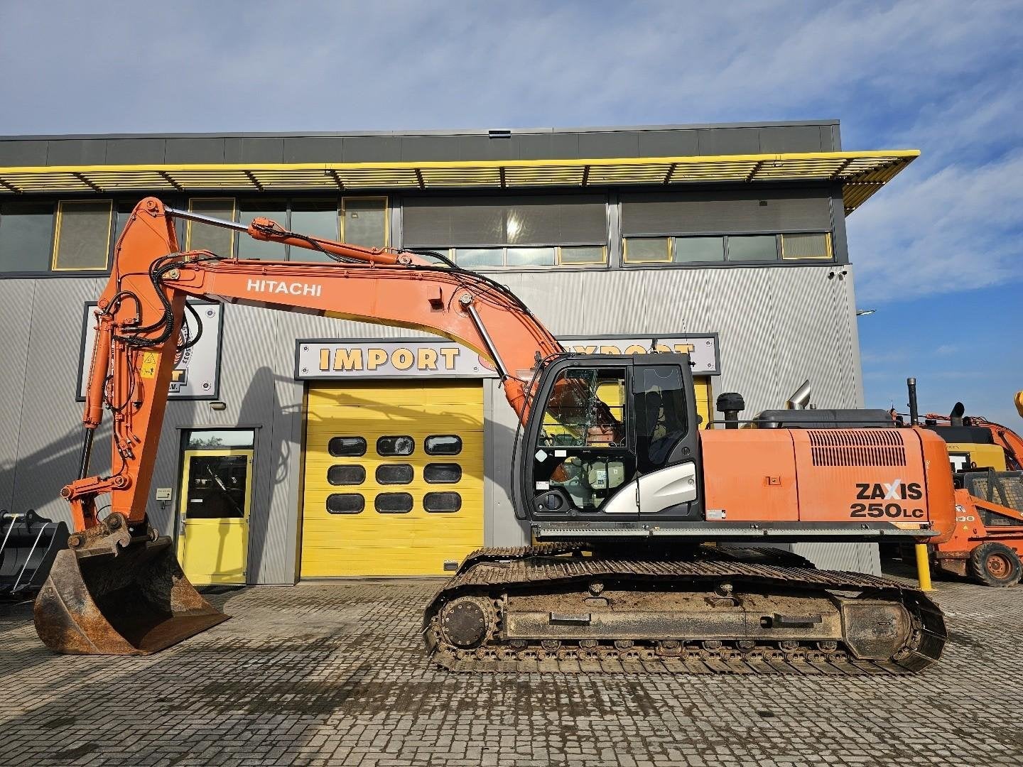 Hitachi ZX250LC-5B WE1781, Excavatrice