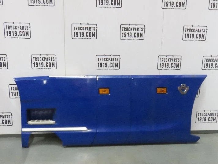 Scania 2337985 Side skirt Li. Scania, Enlèvement, Utilisé