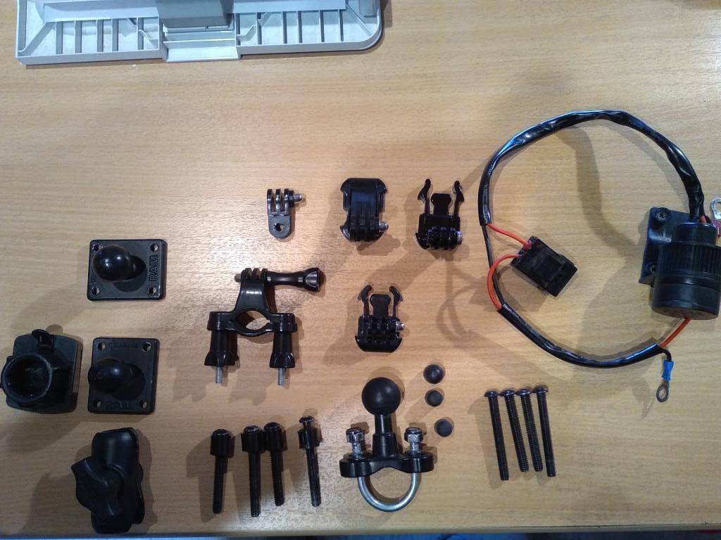 Accessoires GPS et porte caméra, Motos, Enlèvement, Utilisé