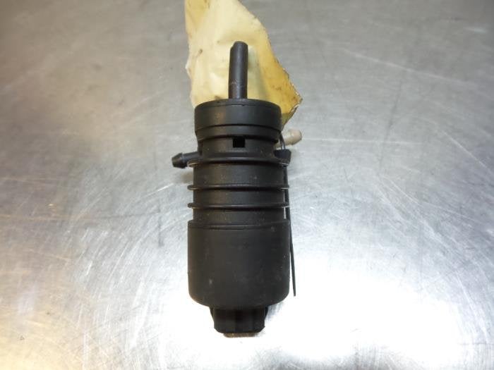 Ruitensproeierpomp voor van een Volkswagen Golf (Golf 83-), Gebruikt, -, Volkswagen, -