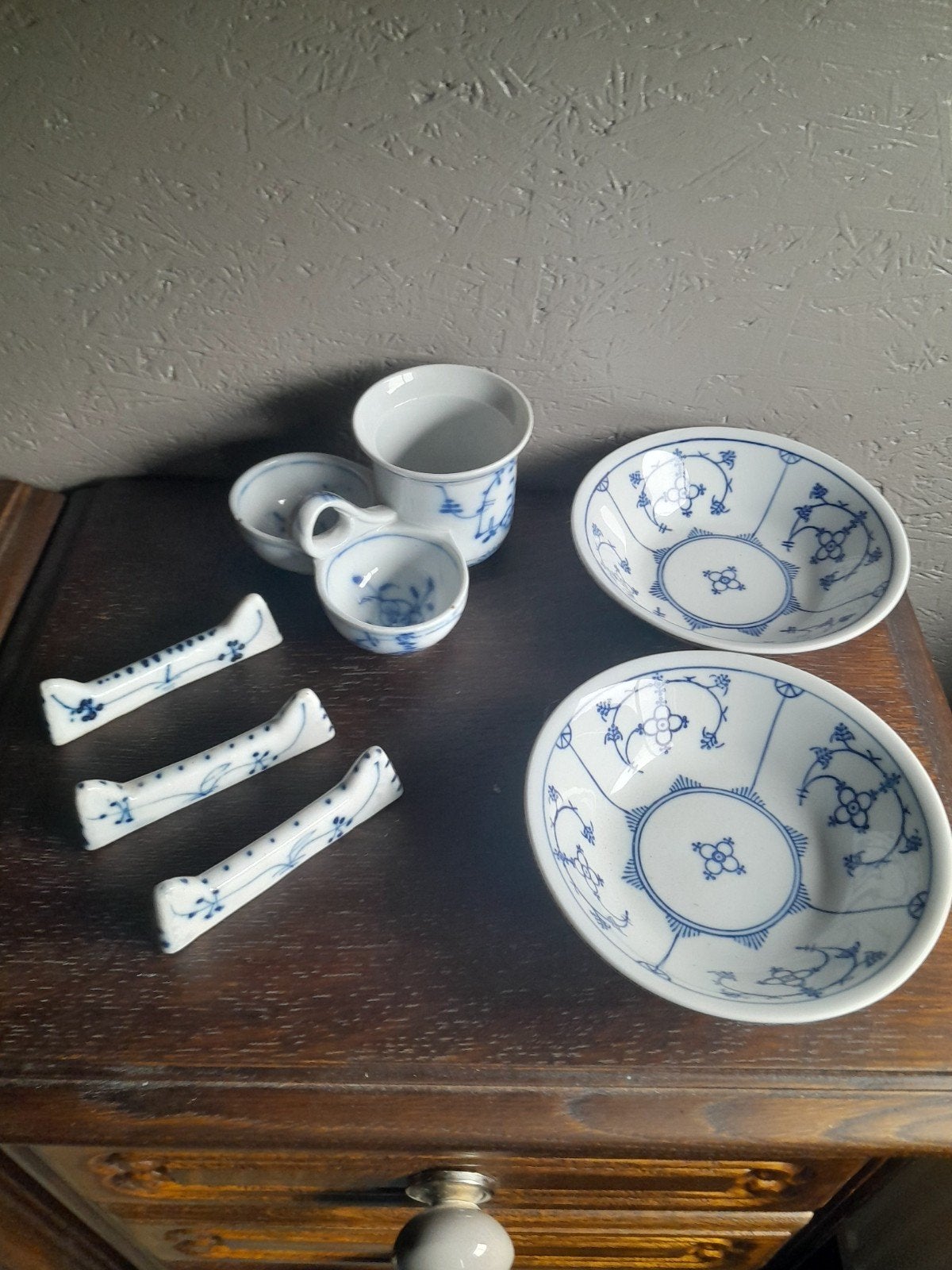 blauwe met wit  servies stukken, Antiek en Kunst, Ophalen