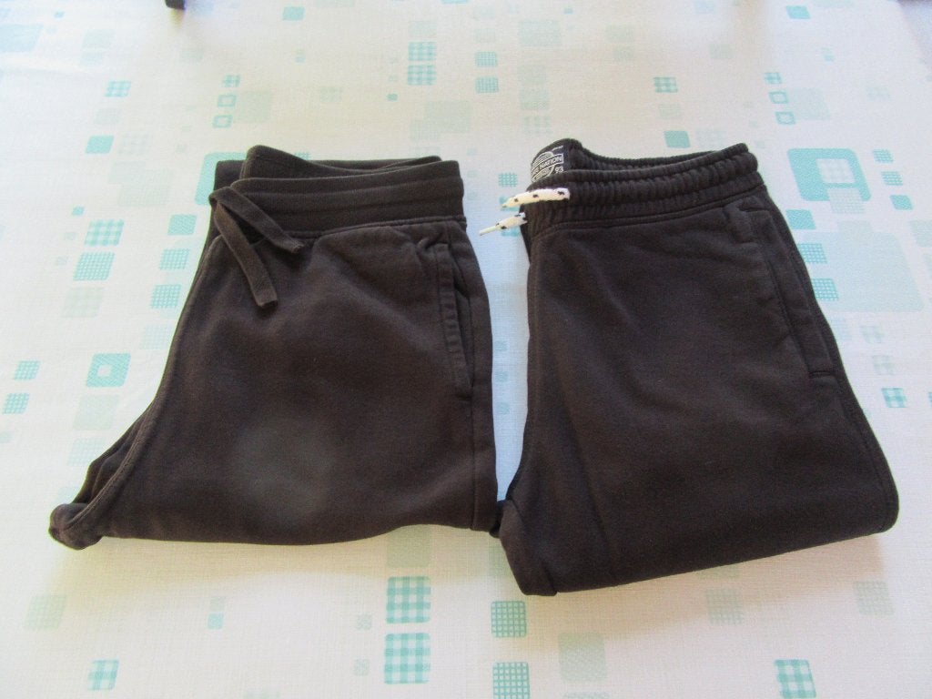 2 zwarte joggingbroeken maat 164, Ophalen of Verzenden, Zo goed als nieuw, Jongen, Broek