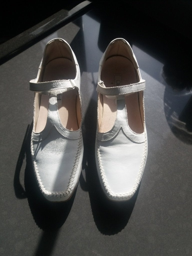 Chaussure blanche femme de marque Oliver Streli, Enlèvement
