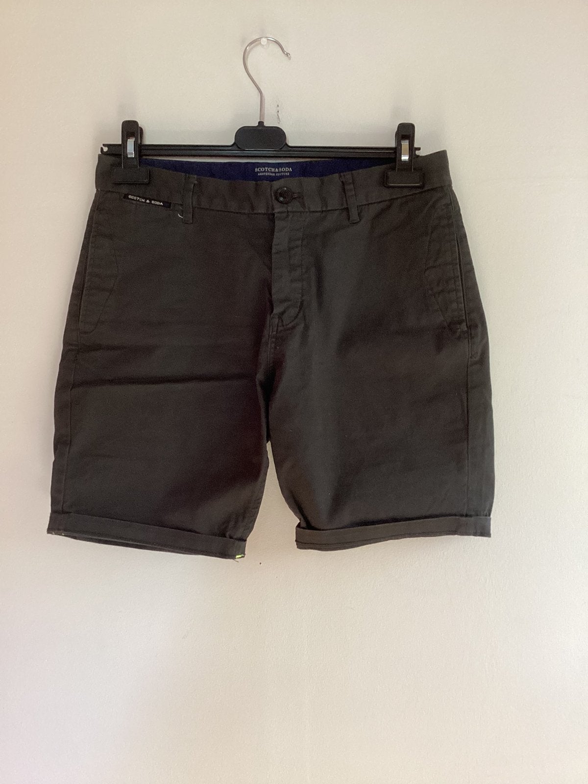 Short Scotch & Soda 28, Enlèvement ou Envoi, Comme neuf, Taille 46 (S) ou plus petite, Gris