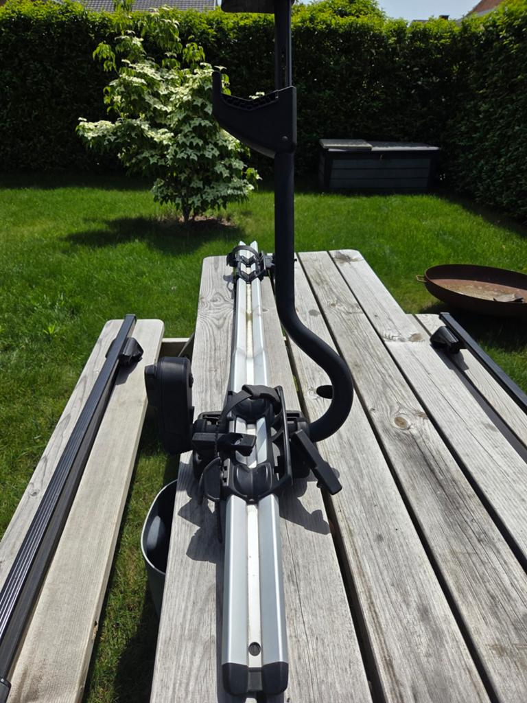 Fietsdrager voor dak Thule, Ophalen