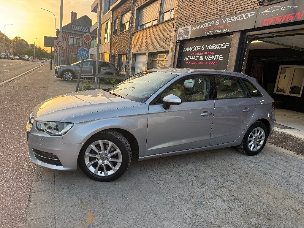 Audi A3 2.0Tdi 150pk Automaat Navi Cruise verwarmd leer, Auto's, Audi, Bedrijf, Te koop, A3, Airbags, Airconditioning, Alarm, Automatische klimaatregeling