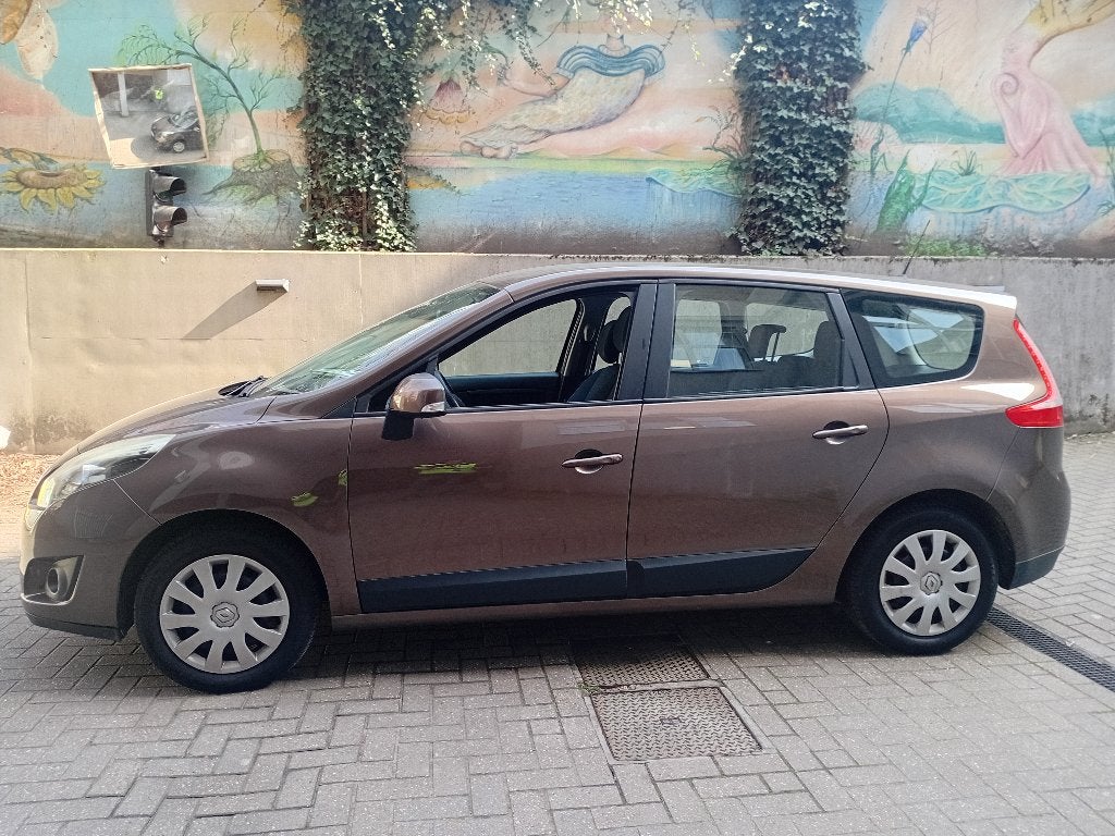 Renault Grand Scenic 1.6 i Gps/Airco 5 zitplaatsen 1ste eige, Auto's, Euro 5, Bruin, 1600 cc, Bruin