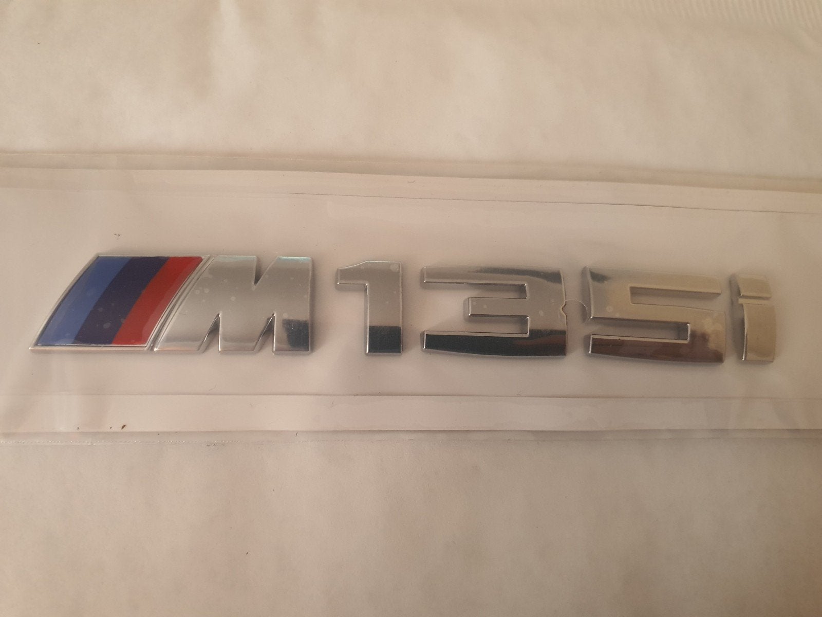 Bmw m135i koffer logo in chroom of glans zwart, Ophalen of Verzenden