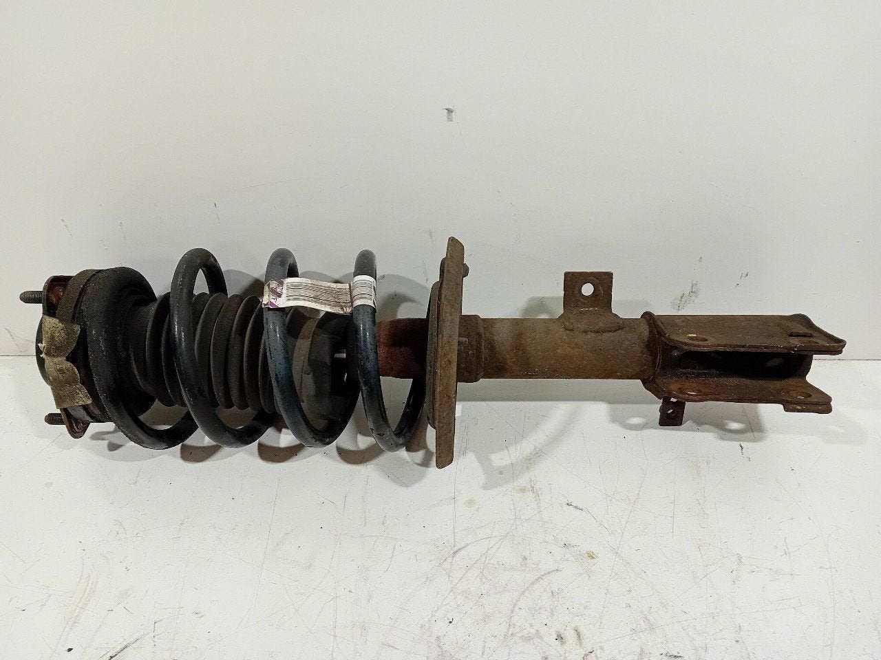 Veerpoot links voor Chrysler Sebring, Onderdelen@venauto.nl, Van der Ven Autorecycling B.V., Ettenseweg 76, 4706 PB Roosendaal, The Netherlands