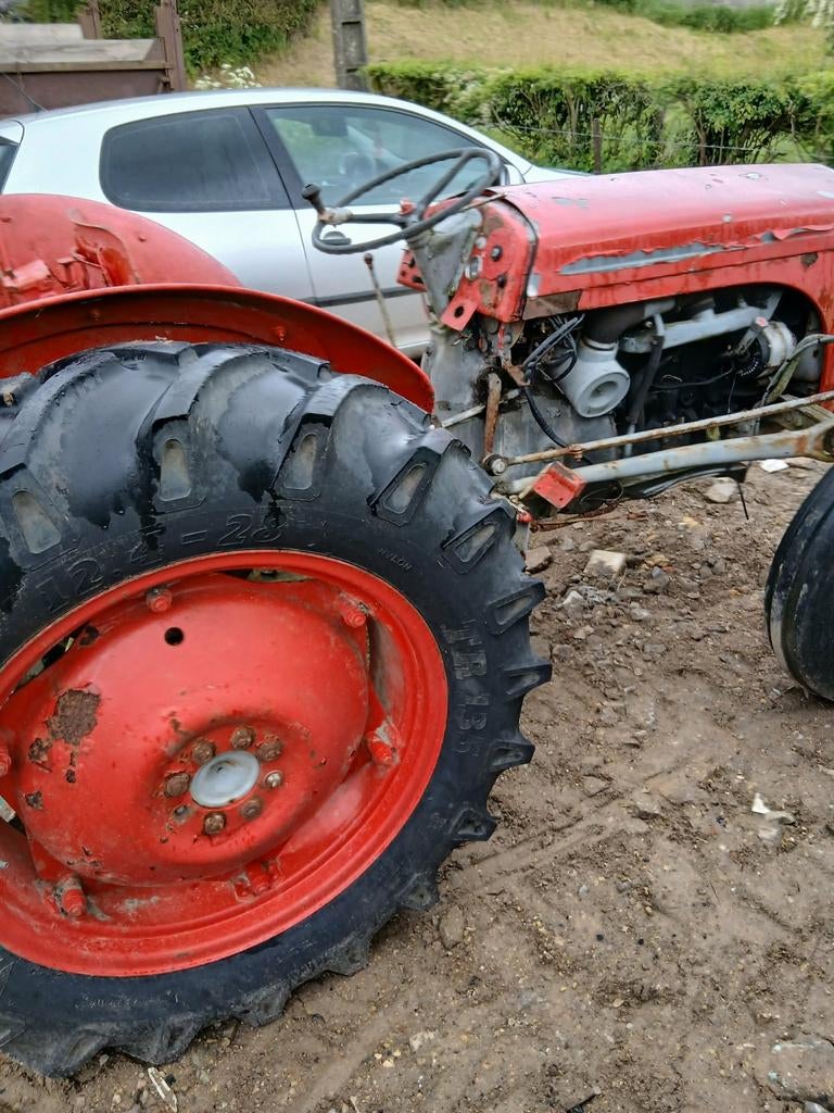 Massey Ferguson, Zakelijke goederen, Ophalen, Massey Ferguson