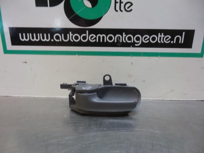 Poignée portière 4portes avant gauche d'un Citroen C1 (C1, -, 3 mois de garantie, Utilisé, -