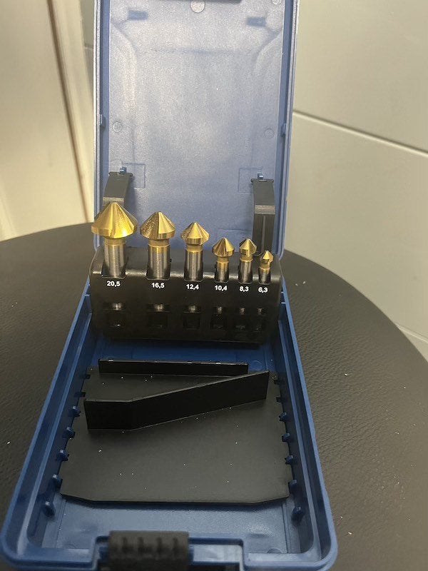 metaal verzink set, Ophalen, Zo goed als nieuw, IJzer