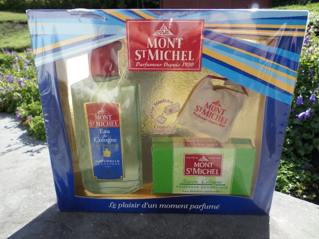 Coffret Mont Saint-Michel parfumeur depuis 1920 eau cologne, Maison & Meubles, Neuf, Enlèvement ou Envoi, Autres marques, 8 cm