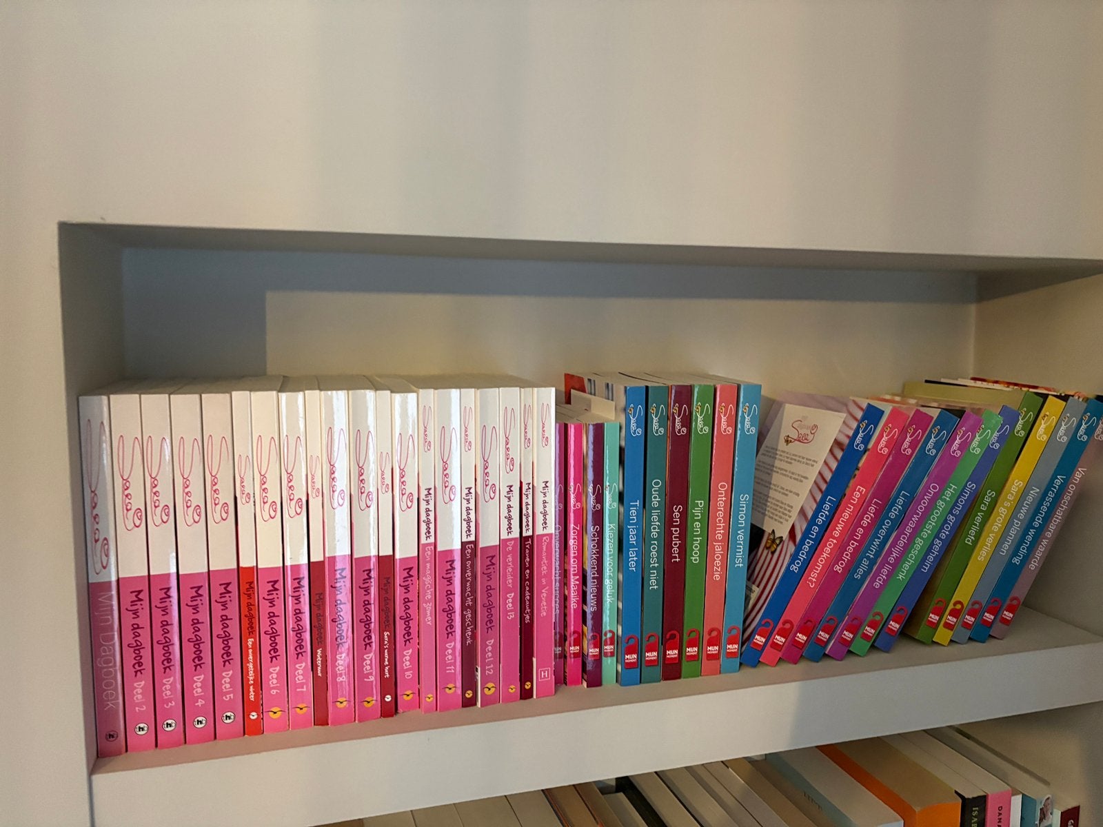 Volledige reeks boeken telenovelle Sara 42 boeken!! nieuw!!!, Ophalen, Nieuw, Tv-serie