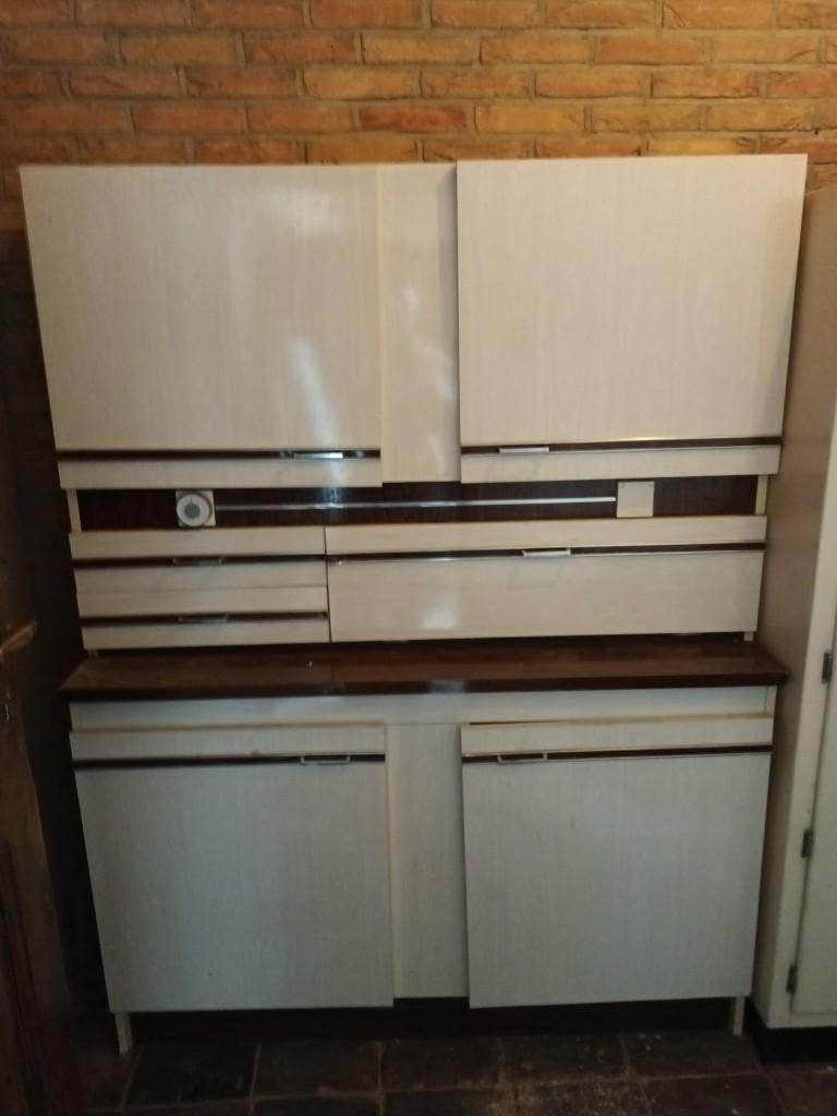 Gratis vintage keukenkast, Enlèvement, Utilisé