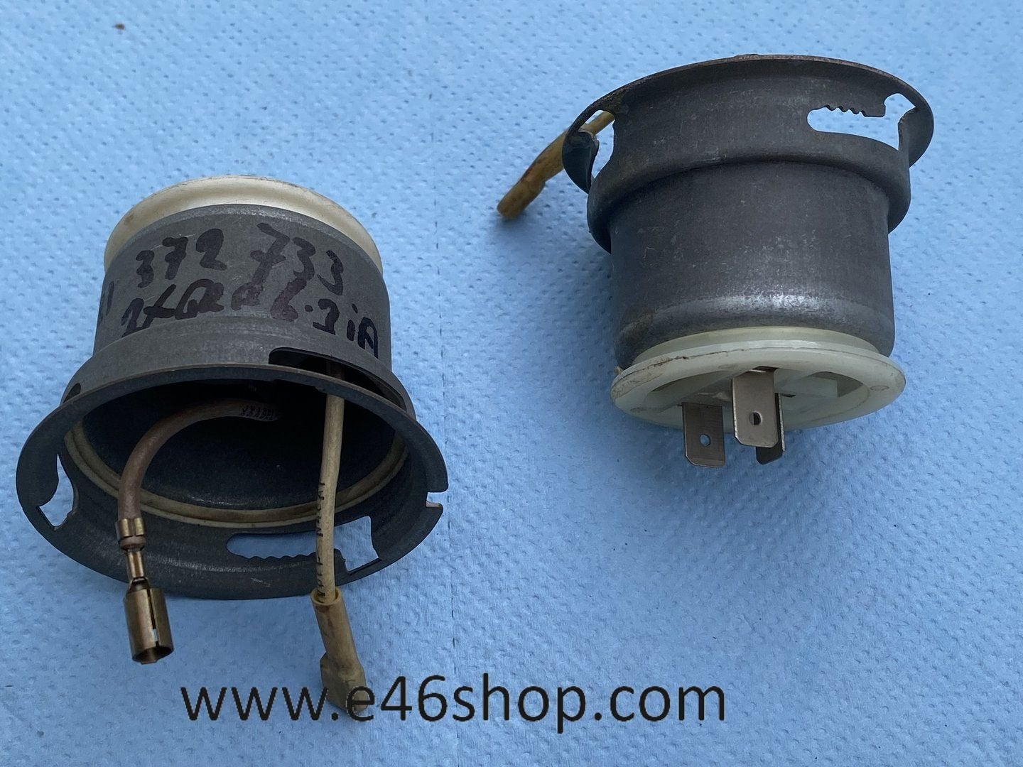 KOPLAMP FITTING BMW E28 E23 OEM 63121372733 NIEUW, -, -, Nieuw, Ophalen of Verzenden