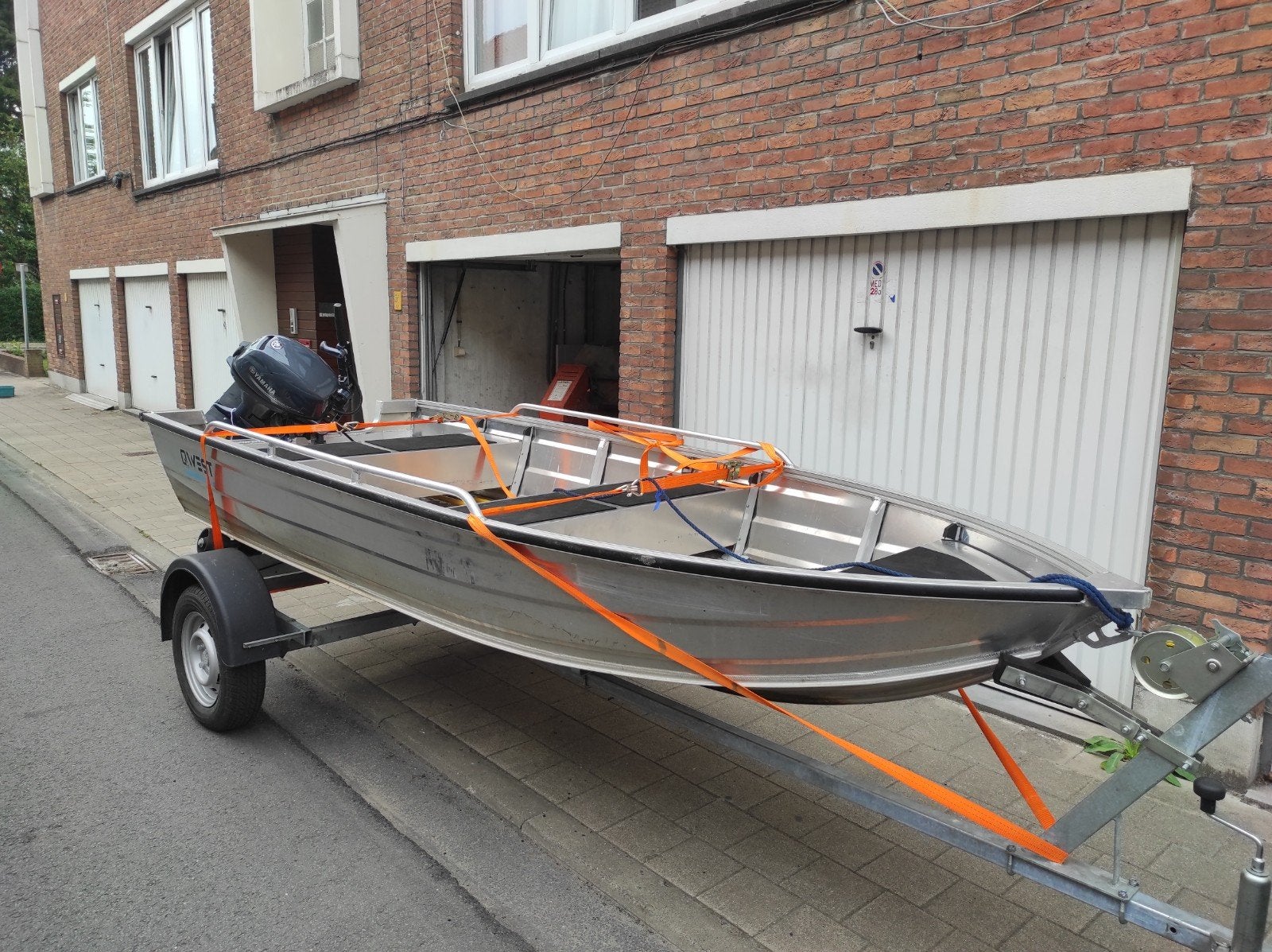 Bootje + 9.9pk-motor + trailer, Sports nautiques & Bateaux, Remorques bateau, Enlèvement