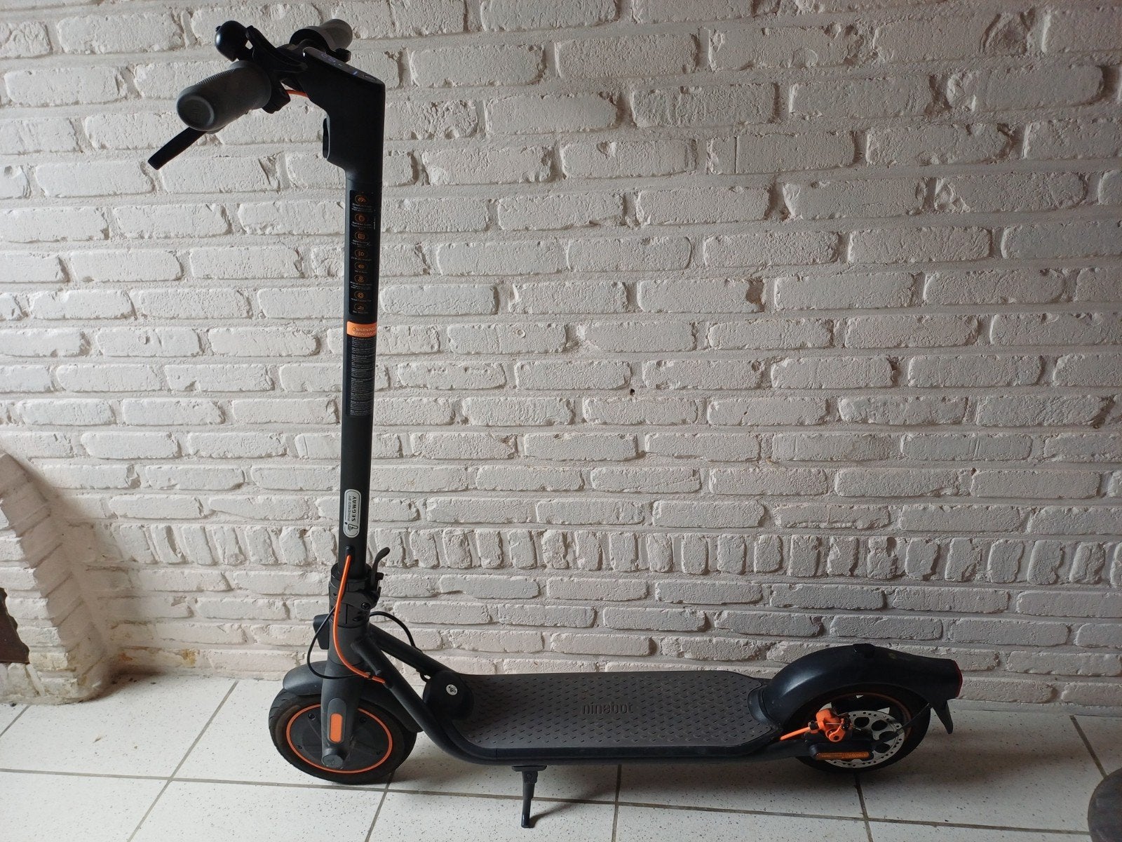 Ninebot kickscooter F40E, Fietsen en Brommers, Steps, Ophalen