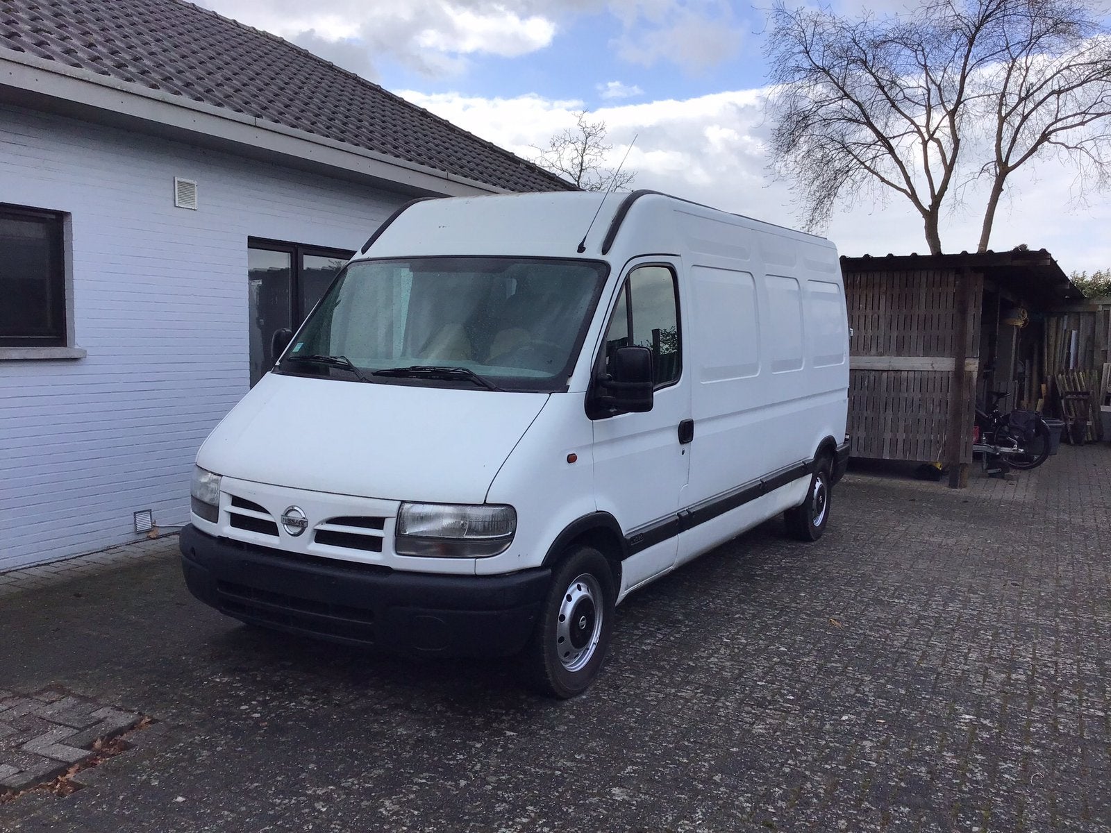 NISSAN INTERSTAR, Auto's, Voorwielaandrijving, Stof, 4 cilinders, Wit