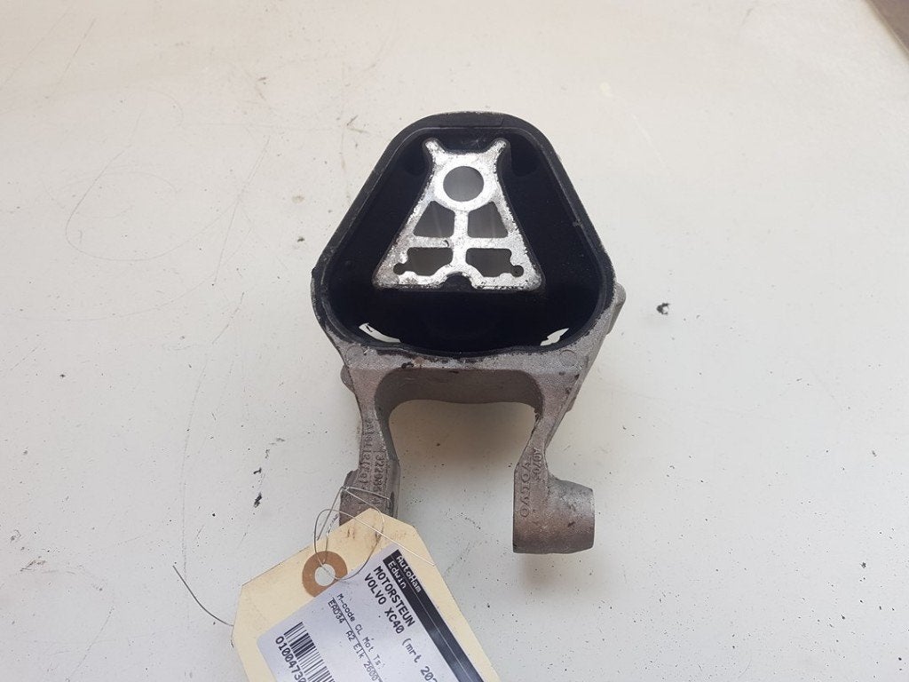 MOTORSTEUN Volvo XC40 (XZ) (01-2017/12-2022) (|32298574|), Gebruikt, Volvo