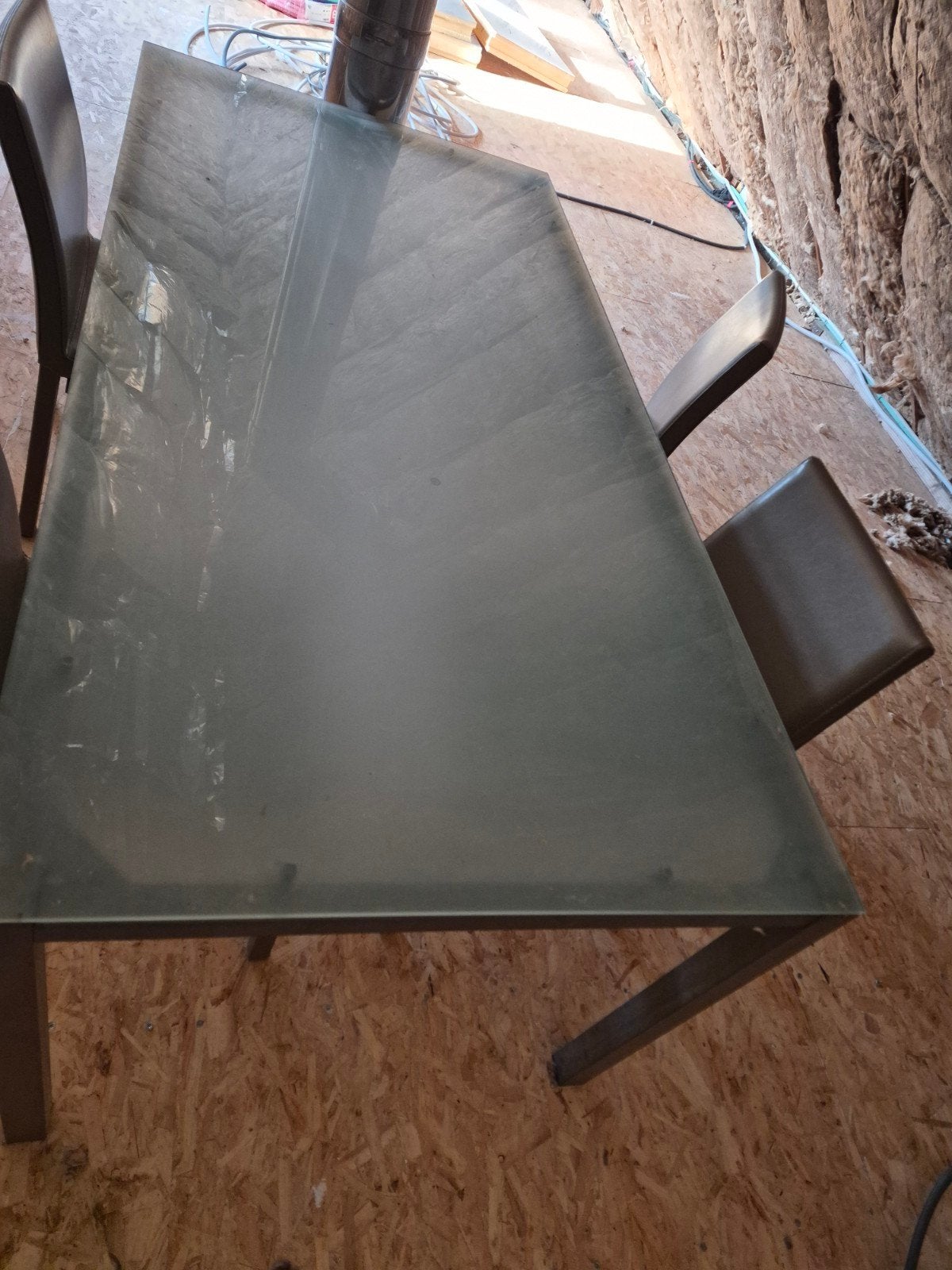 tafel met 4 lederen stoelen, Ophalen