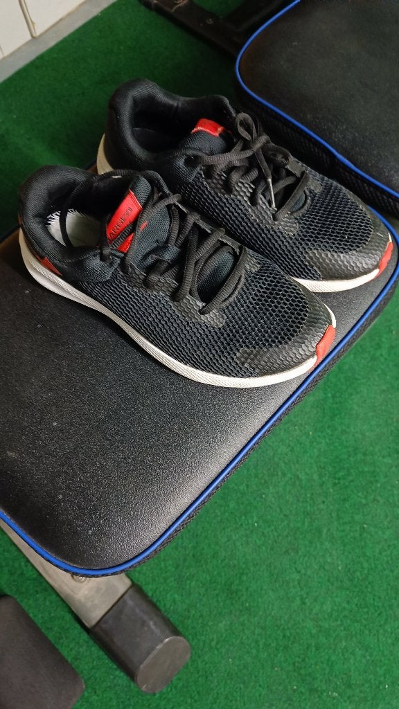 Chaussure, Ophalen, Under Armour, Gedragen, Sportschoenen