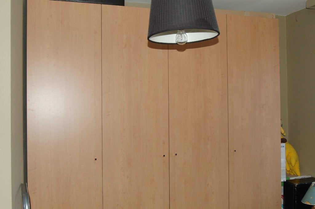 2 deurs en 4 deurs kleerkast in esdoorn, Huis en Inrichting, Ophalen, Met deur(en), Gebruikt, 200 cm of meer
