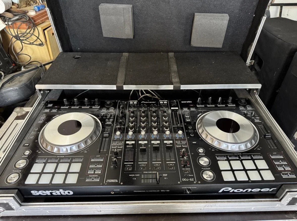 Pioneer DDJ-SZ Serato + Flichtcase, Muziek en Instrumenten, Dj-sets en Draaitafels, Ophalen, Zo goed als nieuw, Pioneer