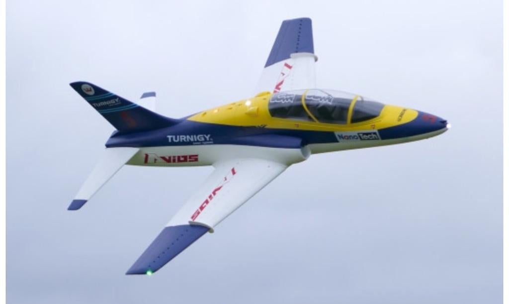 Mega 105mm edf jet sports hawk, Hobby en Vrije tijd, Modelbouw | Radiografisch | Vliegtuigen, Ophalen