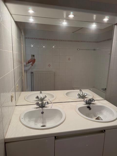 meuble de salle de bain, 100 à 150 cm, Utilisé, Autres types, 50 à 75 cm
