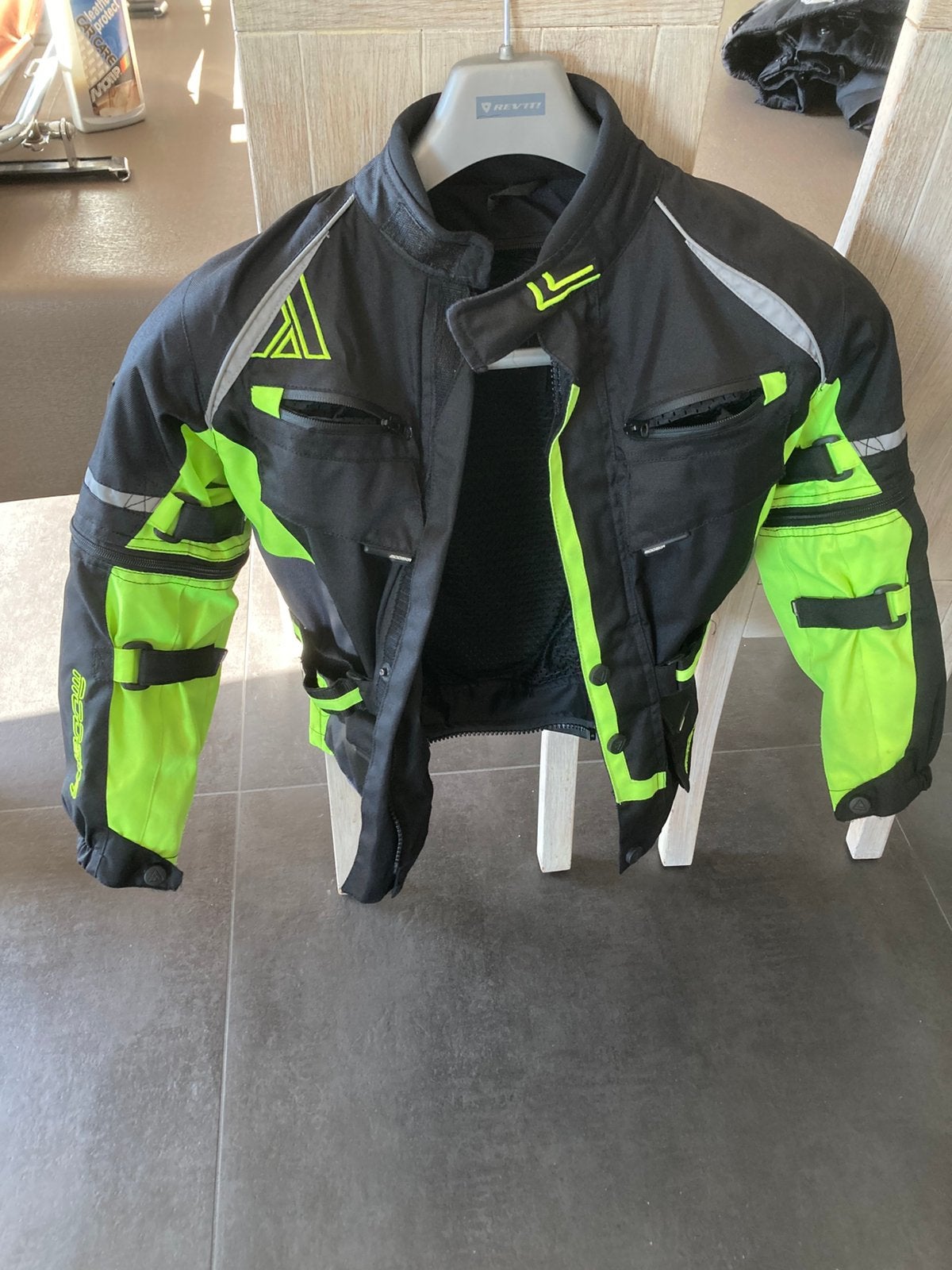 Veste et pantalon moto enfant t140, Enlèvement