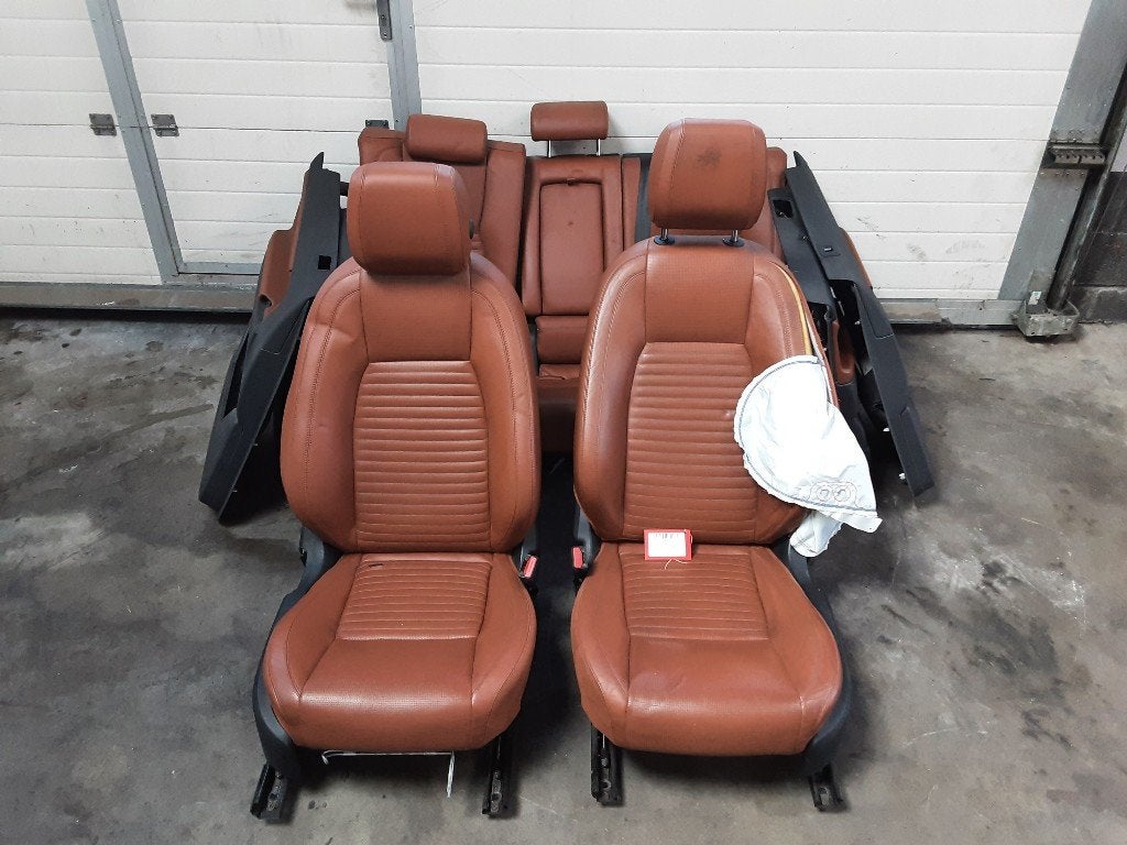 INTERIEUR Land + Range Rover Discovery Sport (LC), Auto-onderdelen, Interieur en Bekleding, Mevr. I. Hauben, Rue de l'Espoir 34 34
4030  GRIVEGNÉE, BE