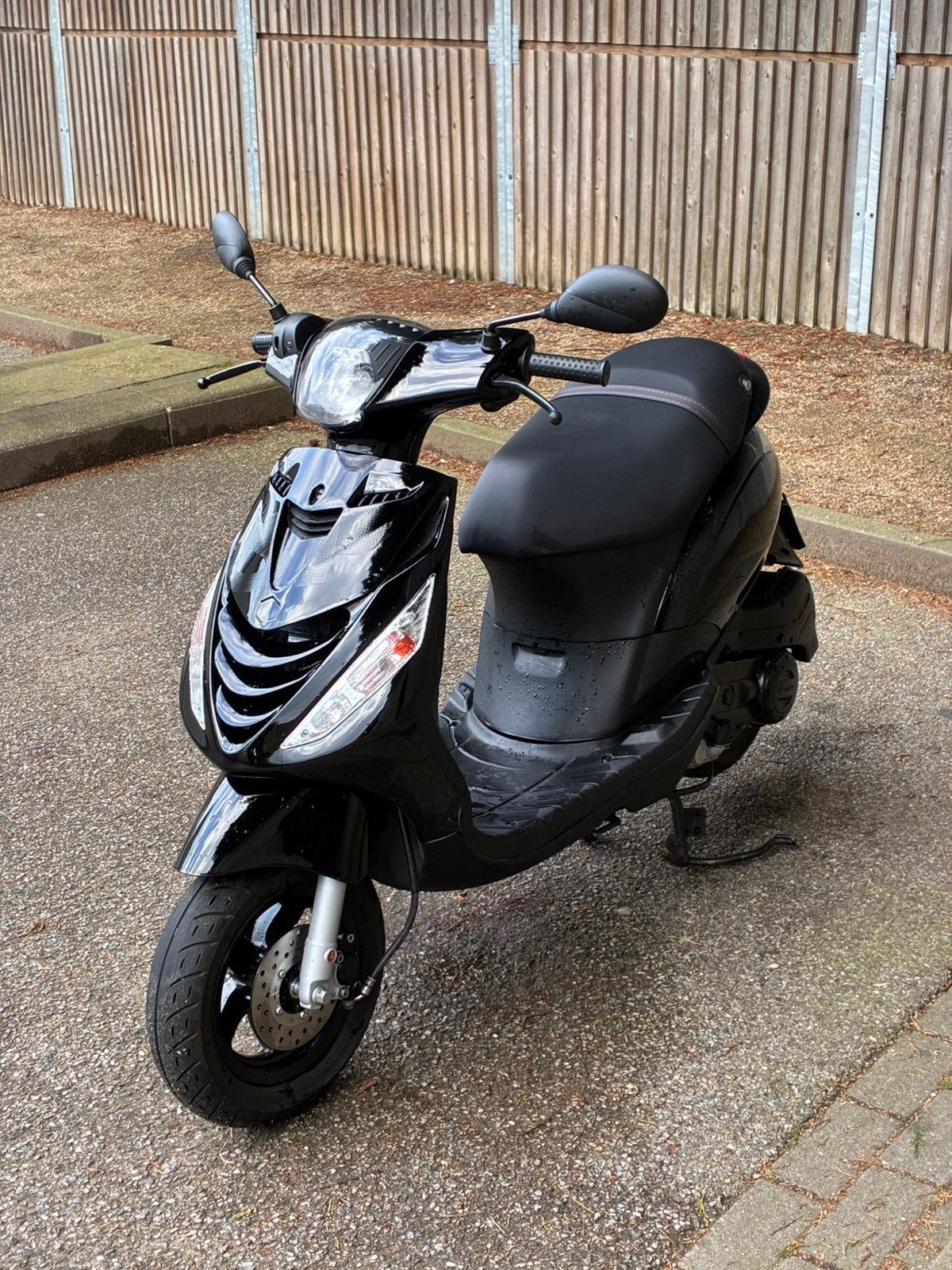 Piaggio Zip iGet 2024, Fietsen en Brommers, Ophalen, Zo goed als nieuw, Zip